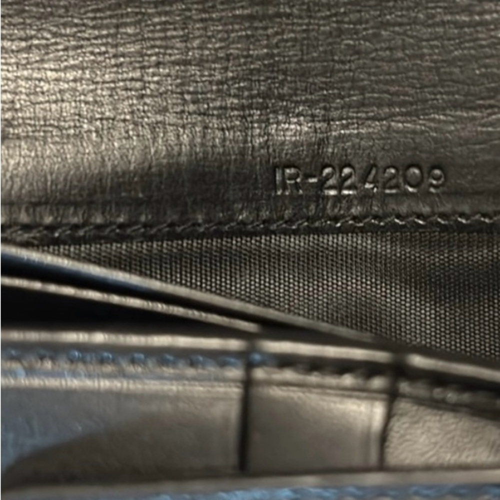 Salvatore Ferragamo Long Wallet - Picture 8 of 8